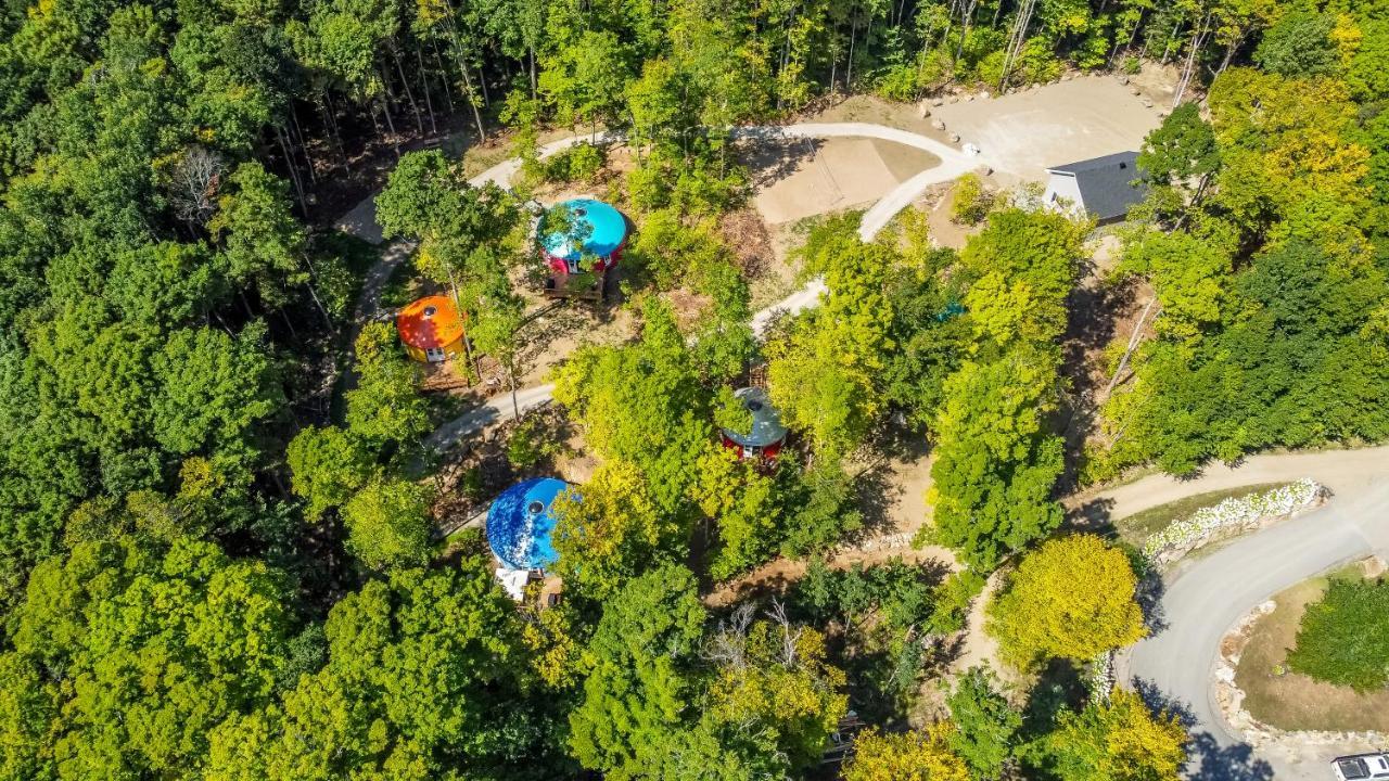 Yourtes Glamping Du Poisson Blanc Notre-Dame-du-Laus Bagian luar foto