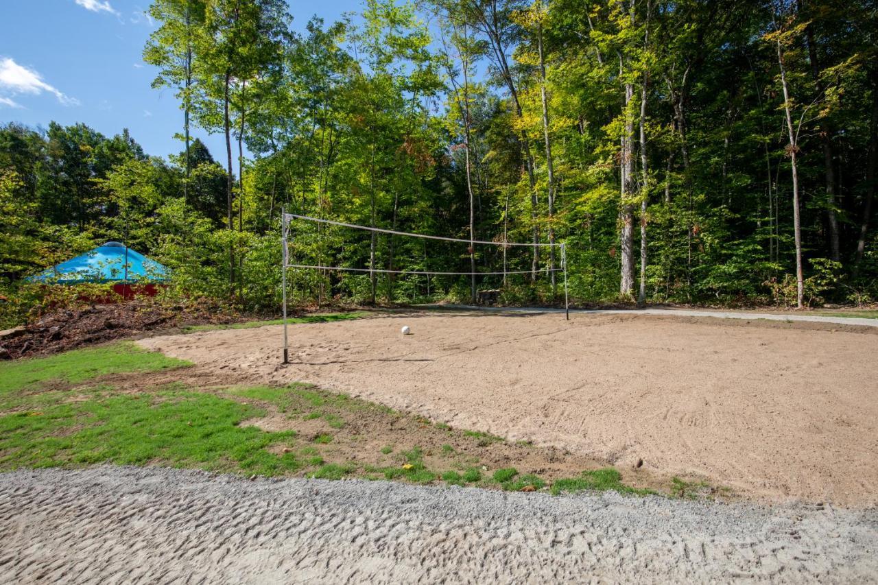 Yourtes Glamping Du Poisson Blanc Notre-Dame-du-Laus Bagian luar foto